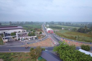 Tuyến Đường tỉnh 922 đi qua địa bàn 4 quận, huyện của TP. Cần Thơ là Bình Thủy, Ô Môn, Thới Lai, Cờ Đỏ. Ảnh: Anh Khoa.