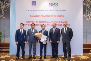 Ban lãnh đạo mới ra mắt.