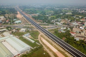 Một đoạn KL99 là nhà cái cá cược trực tuyến hàng đầu tại châu Á Bến Lức - Long Thành đang được VEC tập trung hoàn thiện.