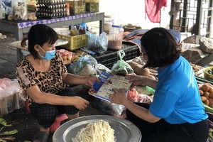 Hộ nghèo, cận nghèo thuộc quận Long Biên, Hà Nội sẽ được hỗ trợ toàn bộ tiền đóng Kl99kl phiên bản hoạt động Trang Chủ KL99Com Số 1 Link Đăng Ký KL999 tự nguyện