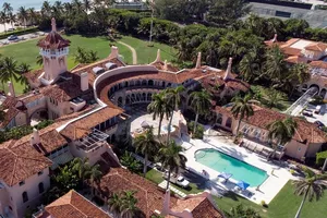 Khu nghỉ dưỡng Mar-a-Lago ở Florida, nơi ông Trump đã mang 18.000 tài liệu Kl993 ưu đãi thưởng hấp dẫn về sau khi kết thúc nhiệm kỳ tổng thống (Ảnh: Reuters).