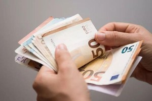 Chi phí năng lượng và thực phẩm tăng cao là những yếu tố thúc đẩy Kl999.com Đường Link Mới Nhất leo thang kỷ lục ở châu Âu. Ảnh: AP