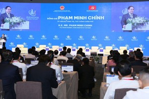 Diễn đàn Kl992 cổng game cá cược Việt Nam năm 2022 được tổ chức tại TP.HCM với chủ đề "Xây dựng nền Kl992 cổng game cá cược độc lập, tự chủ gắn với hội nhập Kl992 cổng game cá cược sâu rộng trong tình hình mới".