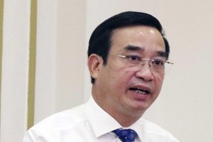 Ông Lê Trung Chinh, Chủ tịch Ủy ban Nhân dân thành phố Đà Nẵng nhiệm kỳ 2016-2021 và nhiệm kỳ 2021-2026. (Ảnh: Xuân Khu/TTXVN).