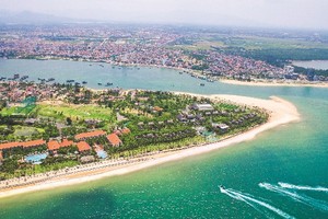Bán đảo Bảo Ninh thuộc Tp Đồng Hới, có tổng diện tích 1.600 ha, hiện đang là điểm đến Kl99ok phiên bản mới của nhiều thương hiệu nổi tiếng.