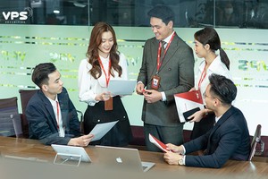Tháng 8 - Sóng nào đang chờ nhà Kl99ok phiên bản mới?
