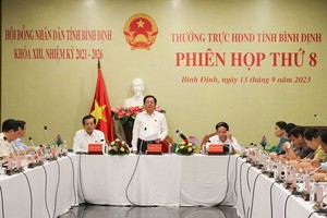 Ông Hồ Quốc Dũng, Bí thư Tỉnh ủy, Chủ tịch HĐND tỉnh Bình Định yêu cầu đưa chỉ tiêu phát triển nhà ở Trang Chủ KL99Com Số 1 Link Đăng Ký KL999 vào chỉ tiêu phát triển Kl992 cổng game cá cược - Trang Chủ KL99Com Số 1 Link Đăng Ký KL999 của tỉnh hằng năm. Nguồn: binhdinh.gov.vn.