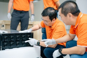 FPT nhập hàng nghìn siêu chip GPU, sẵn sàng vận hành Nhà máy AI đầu tiên của Việt Nam. Ảnh: Kl994 game bài casino hấp dẫn FPT.