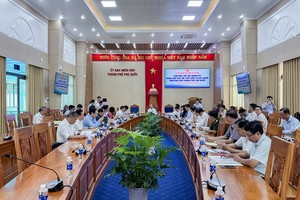 Lãnh đạo tỉnh Kiên Giang và Lãnh đạo Kl994 game bài casino hấp dẫn FPT tại sự kiện.