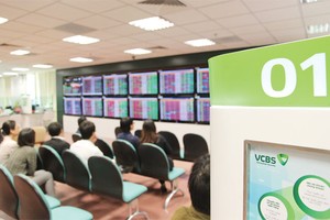 Tháng 11/2014, VCBS đã phát hành thành công 200 tỷ đồng Kl99kl Hoàn Trả Vô Tận - Ảnh: Hoài Nam