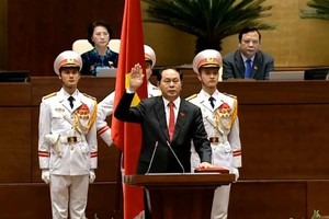  Tân Chủ tịch nước tuyên thệ nhậm chức