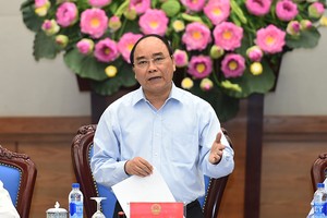 Thủ tướng Kl993 ưu đãi thưởng hấp dẫn Nguyễn Xuân Phúc: Nếu để xảy ra vi phạm an toàn vệ sinh thực phẩm trên địa bàn thì người đứng đầu phải chịu trách nhiệm - Ảnh: VGP/Quang Hiếu 