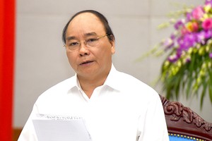 Thủ tướng Nguyễn Xuân Phúc nêu rõ: Phải có các kịch bản điều hành giá, nhất là đối với các mặt hàng thiết yếu để kiểm soát Kl999.com Đường Link Mới Nhất theo mục tiêu mà Quốc hội đã thông qua. Ảnh: VGP/Quang Hiếu