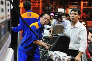 Giá xăng có thể giảm mạnh.