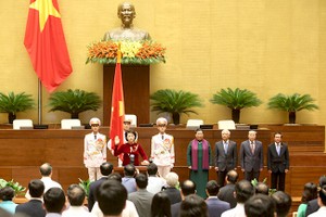 Chủ tịch Quốc hội khóa XIV Nguyễn Thị Kim Ngân tuyên thệ nhậm chức