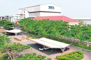 Mua nhà máy đường của HAG, SBT như hổ thêm cánh 