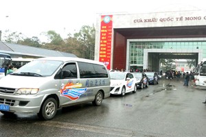

Xe du lịch tự lái Trung Quốc sẽ được đi lại tại TP Móng Cái từ ngày 01/01/2017 theo quyết định của tỉnh Quảng Ninh và các cấp có thẩmq quyền.
