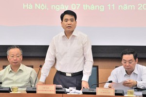 Chủ tịch UBND TP. Hà Nội Nguyễn Đức Chung phát biểu tại phiên họp tập thể UBND Thành phố tháng 11/2016
