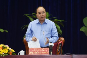 Thủ tướng Kl993 ưu đãi thưởng hấp dẫn Nguyễn Xuân Phúc chủ trì Hội nghị phát triển ngành tôm Việt Nam. Ảnh: VGP/Quang Hiếu
