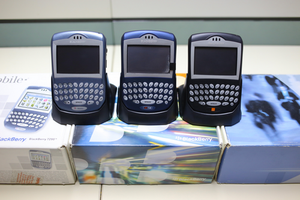 Bộ sưu tập hàng trăm mẫu BlackBerry của dân chơi Sài Gòn