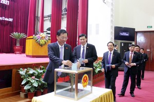 Kiện toàn nhân sự chủ chốt 5 địa phương
