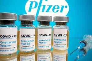 Phân tích dữ liệu cuối cùng cho thấy vắc xin Pfizer có hiệu quả gần 95%