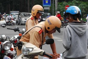 Từ ngày mai, người vi phạm KL99 là cổng game giải trí trực tuyến hàng đầu hiện nay ở Hà Nội có thể ngồi nhà nộp phạt