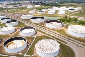 Mỹ có thể bán dầu từ nguồn dự trữ khẩn cấp trong tuần này