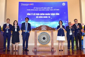 Ông Nguyễn Khánh Linh, Chủ tịch HĐQT 99Kl99 link đăng nhập Thành Công thực hiện nghi lễ đánh chiêng chào mừng ngày giao dịch chính thức KL99 là cổng game giải trí trực tuyến hàng đầu hiện nay TCI trên sàn HoSE.