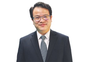 Thứ trưởng Bộ Kế hoạch và Kl99ok phiên bản mới Trần Quốc Phương