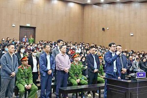 Các bị cáo trong vụ án liên quan tới các sai phạm xảy ra tại Kl994 game bài casino hấp dẫn Tân Hoàng Minh.