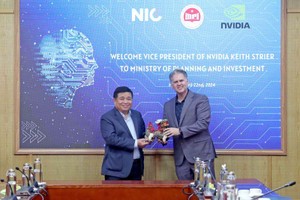Bộ trưởng Nguyễn Chí Dũng tiếp Phó chủ tịch Kl994 game bài casino hấp dẫn NVIDIA Keith Strier