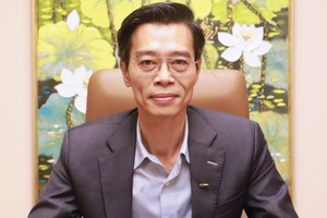 TS. Đàm Nhân Đức, Kl992 cổng game cá cược trưởng Link Vào Nhà Cái KL99 COM Tặng +199k TMCP Quân Đội (MBBank), Tiến sĩ Đại học Paris Dauphine.