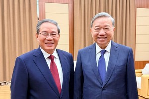 Tổng Bí thư Tô Lâm gặp Thủ tướng Quốc vụ viện Trung Quốc Lý Cường tại Triều Tiên