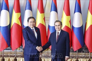 Chủ tịch Quốc hội Trần Thanh Mẫn gặp Chủ tịch Quốc hội Lào