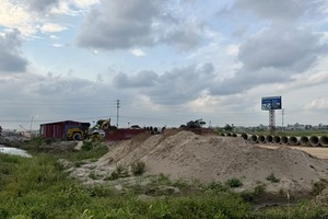Tại Hải Phòng, khu công nghiệp Tràng Duệ 3 do CTCP Khu công nghiệp Sài Gòn - Hải Phòng, công ty con của Tổng công ty Phát triển Đô Thị Kinh Bắc làm chủ Kl99ok phiên bản mới đang được triển khai xây dựng. Ảnh: Quỳnh Nga