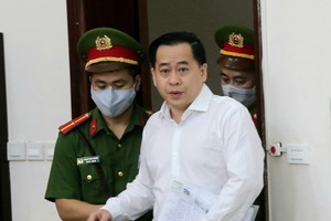 Bí ẩn 4 lần chuyển cả triệu USD hối lộ cựu Phó Tổng cục trưởng Tổng cục Tình báo của Vũ “nhôm”