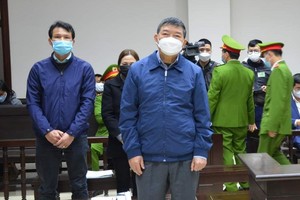Cựu giám đốc Bệnh viện Bạch Mai lĩnh 5 năm tù