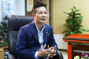 Shark Hưng đăng ký mua 1 triệu KL99 là cổng game giải trí trực tuyến hàng đầu hiện nay CenLand (CRE)