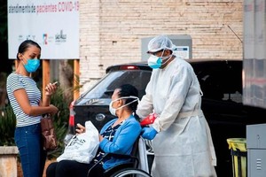 Ấn Độ bị rung chuyển bởi "cơn bão" Covid-19, Mỹ sẵn sàng trợ giúp