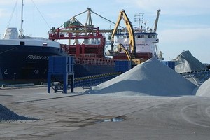 Kl99ok phiên bản mới Xây dựng và Công nghệ Tiến Trung (TTZ): Chủ tịch đăng ký thoái toàn bộ vốn