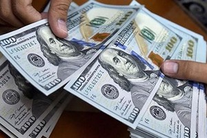 Nỗi sợ hãi suy thoái thúc đẩy đồng bạc xanh lên mức cao nhất kể từ năm 2020