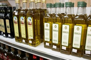 Hạn hán ở Tây Ban Nha đã đẩy giá dầu ô liu lên mức cao nhất trong 26 năm