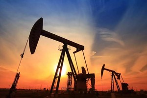 IEA: Thị trường dầu sẽ ít thắt chặt hơn dự kiến do nguồn cung tăng