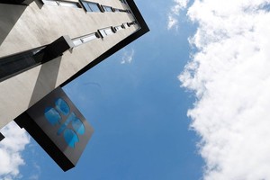 OPEC+ tiếp tục giữ chính sách sản lượng dầu ổn định 