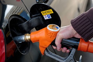 Thị trường dầu diesel đối mặt với thách thức về nhu cầu suy giảm ở châu Á