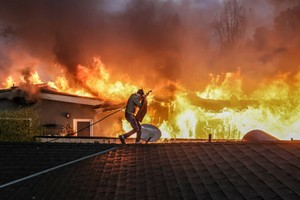 Thiệt hại của ngành Kl99kl phiên bản hoạt động từ thảm hoạ cháy rừng ở Los Angeles lên tới 20 tỷ USD
