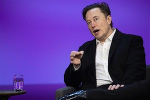 Tỷ phú Elon Musk