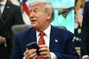 Tổng thống Donald Trump tuyên bố thỏa thuận giữa Mỹ và Trung Quốc đã hoàn tất