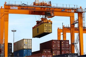 Các nhà xuất khẩu Đông Nam Á điều chỉnh lại chiến lược khi tình hình bất định tái diễn